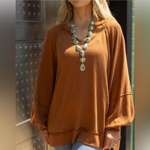Poetic Pullover - Caramel